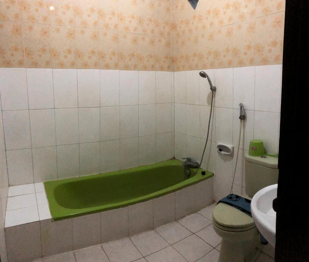 Grafika Hotel Dan Resto Gombong  Eksteriør bilde